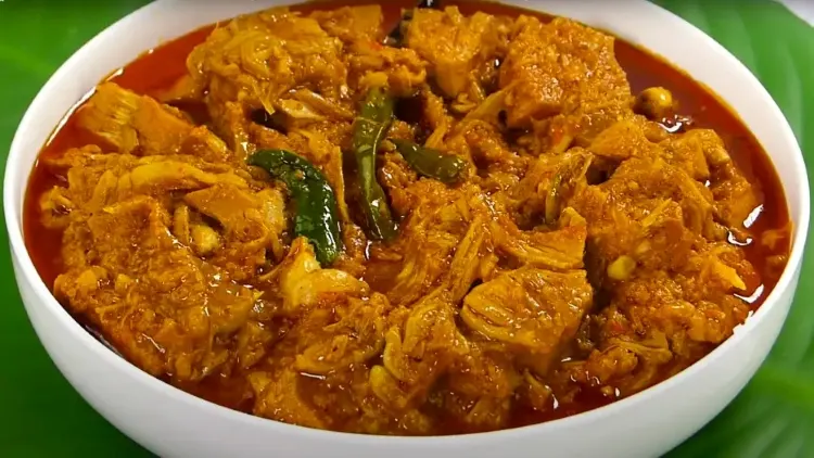 কাঁচা কাঁঠালের এঁচোড়ের তরকারি